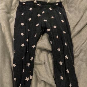 Black leggings with stars